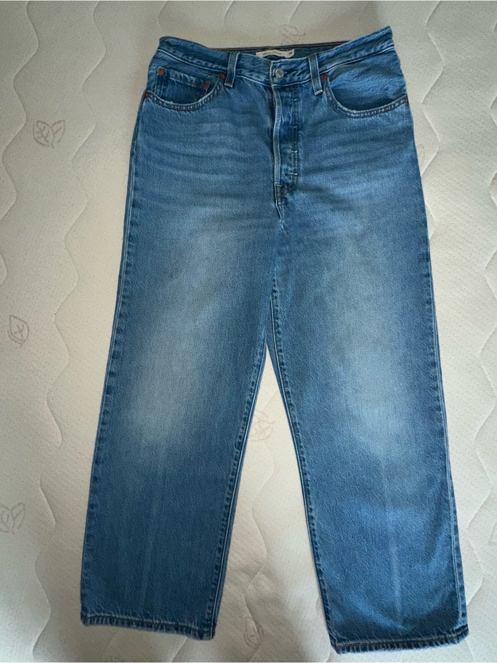 Levi's Classic Medium Blue Straight Jeans size 30